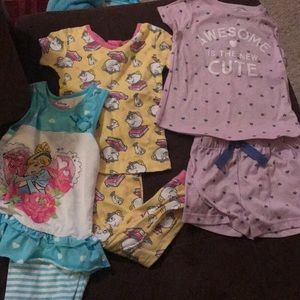 Disney Girls 5t5 pajamas set